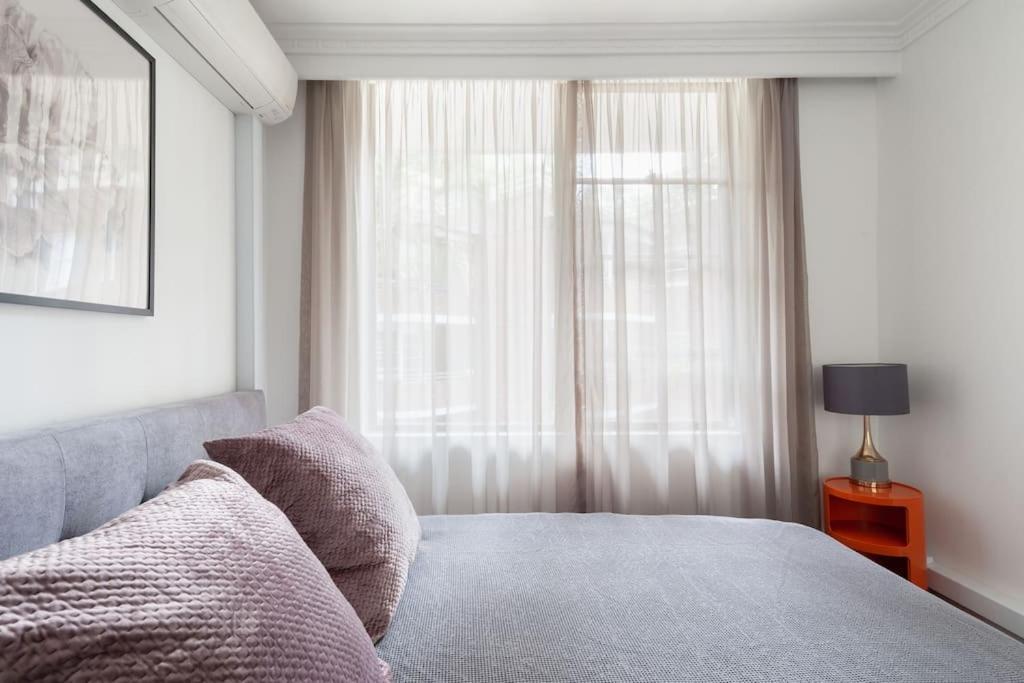 Appartamento Harbourside Style, 2 Bed, A/C, Pool -Elizabeth Bay Sydney Esterno foto