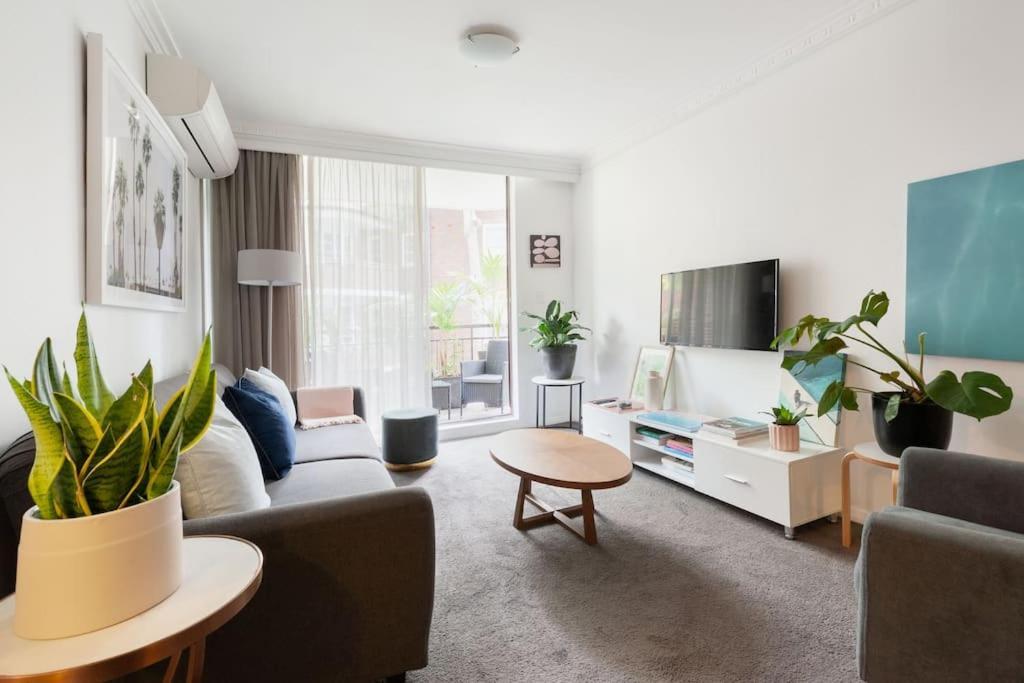 Appartamento Harbourside Style, 2 Bed, A/C, Pool -Elizabeth Bay Sydney Esterno foto
