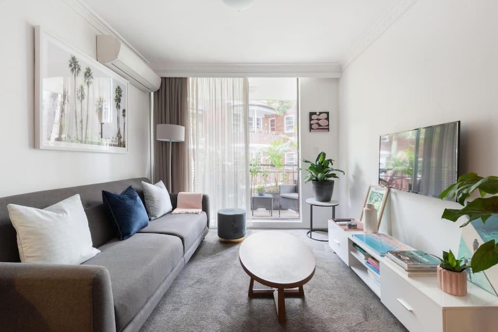Appartamento Harbourside Style, 2 Bed, A/C, Pool -Elizabeth Bay Sydney Esterno foto